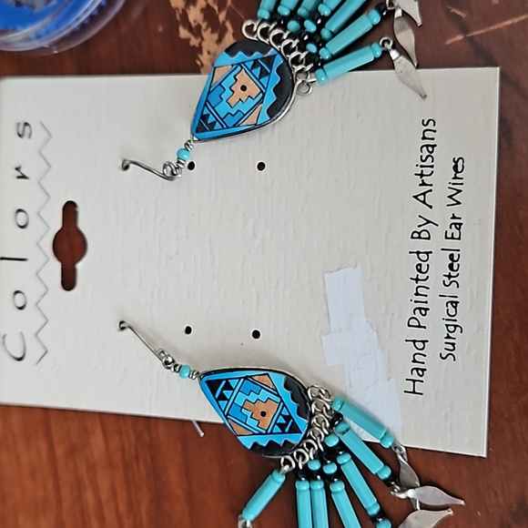 Colors Earrings - Picture 7 of 7